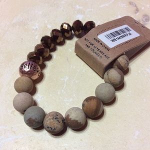 Beaded bracelet